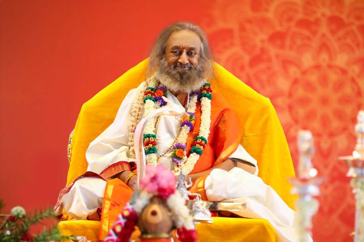 AOLIC_Navratri_Hero