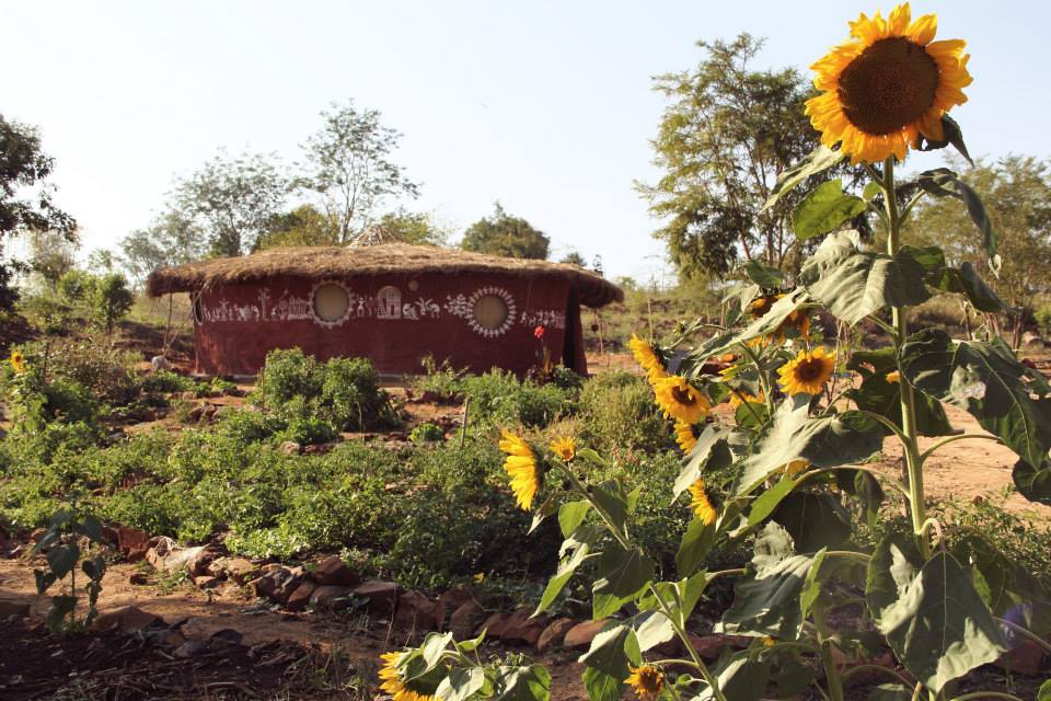 https://bangaloreashram.org/wp-content/uploads/2021/02/AOL3-1.jpg